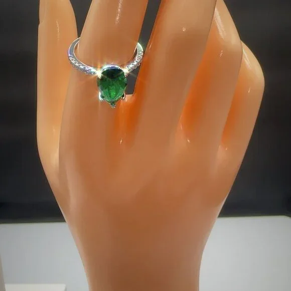 Sterling Silver Ring With Pear-Cut Green Gemstone & Pave Accent Stones Size 6 - Picture 10 of 10